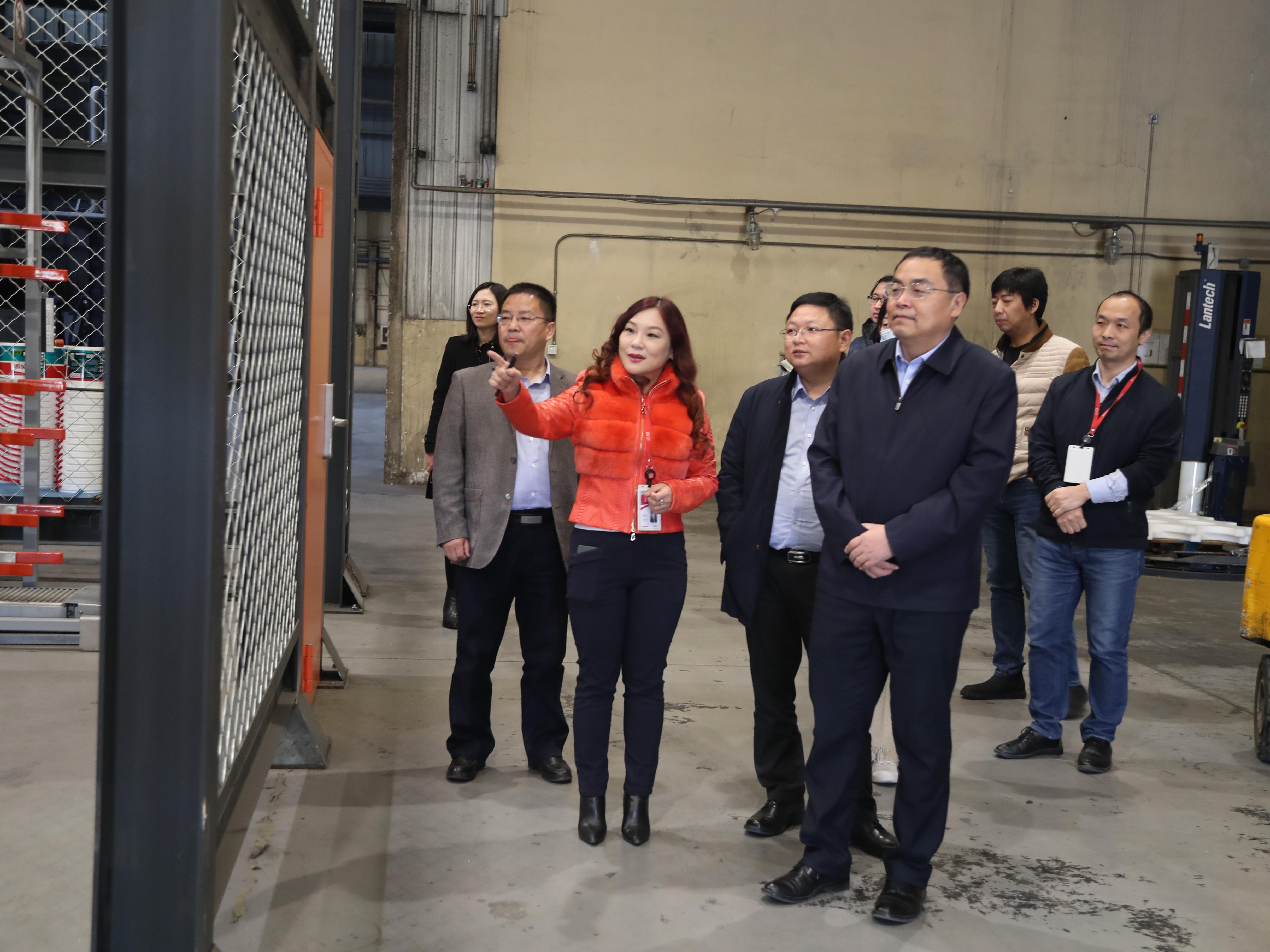 大興區(qū)委常委，副區(qū)長(zhǎng)石銀峰蒞臨美巢走訪調(diào)研