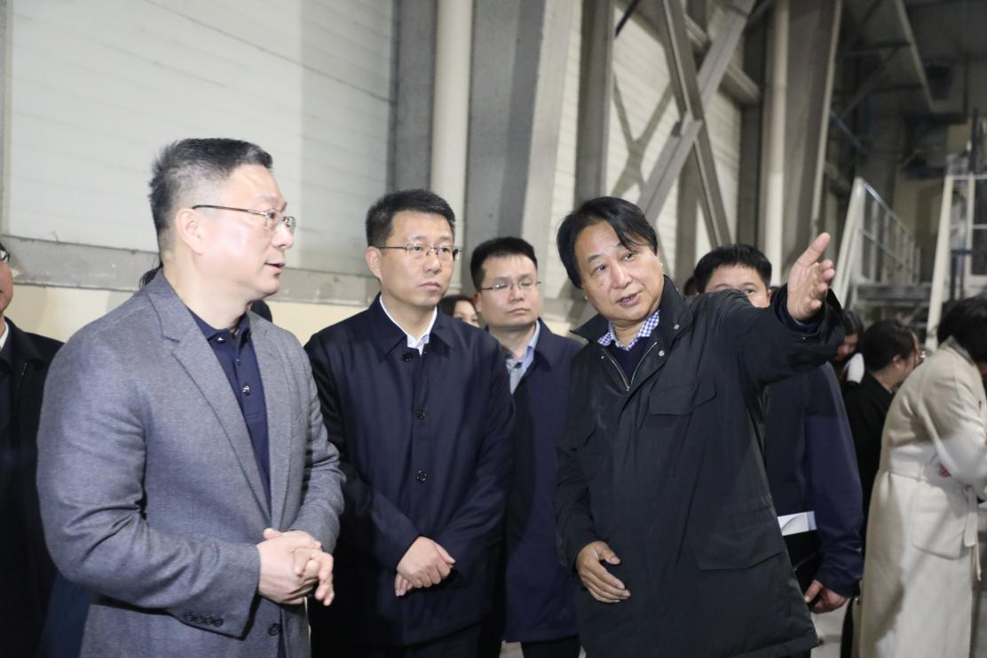 大興區(qū)區(qū)長劉學亮一行蒞臨美巢 為企業(yè)高質量發(fā)展注入強心劑